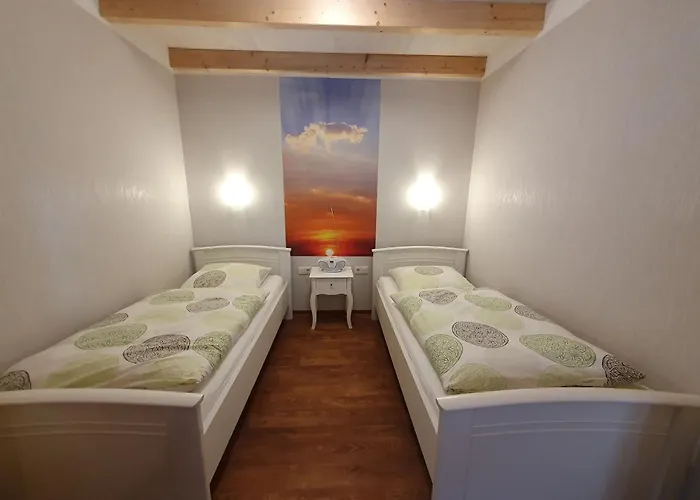 Ferienobjekte Claus, 35633 شقة Uplengen