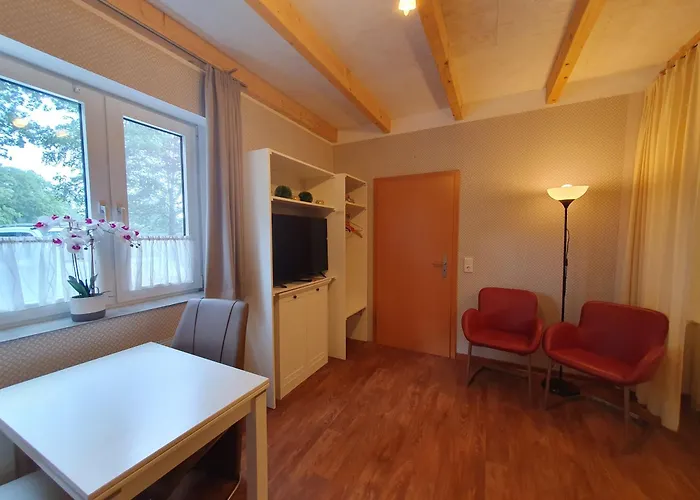 Ferienobjekte Claus, 35633 *