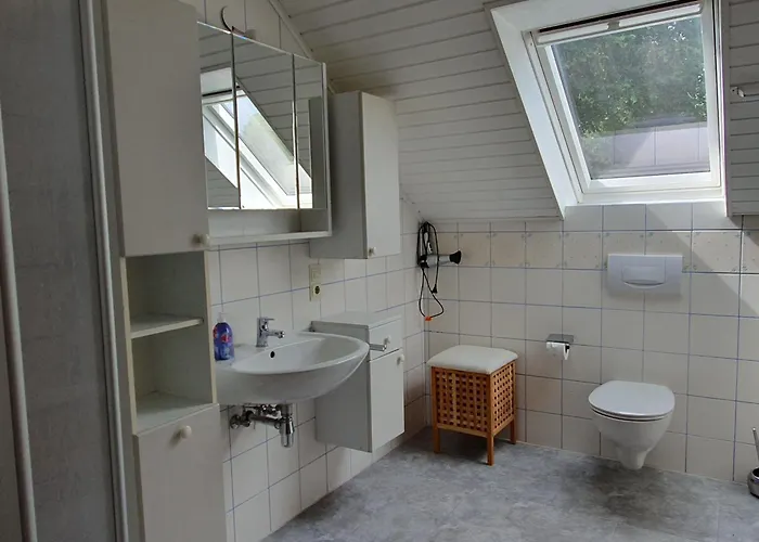 Ferienobjekte Claus, 35633 شقة Uplengen